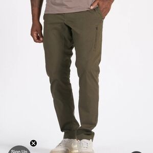 NWOT Viori Men's Green (Olive) Rip Stop Pants